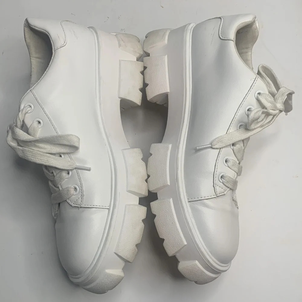 Steve Madden Michigan Leather Chunky Platform Sneaker White S-021 Sz 10 - Picture 3 of 9